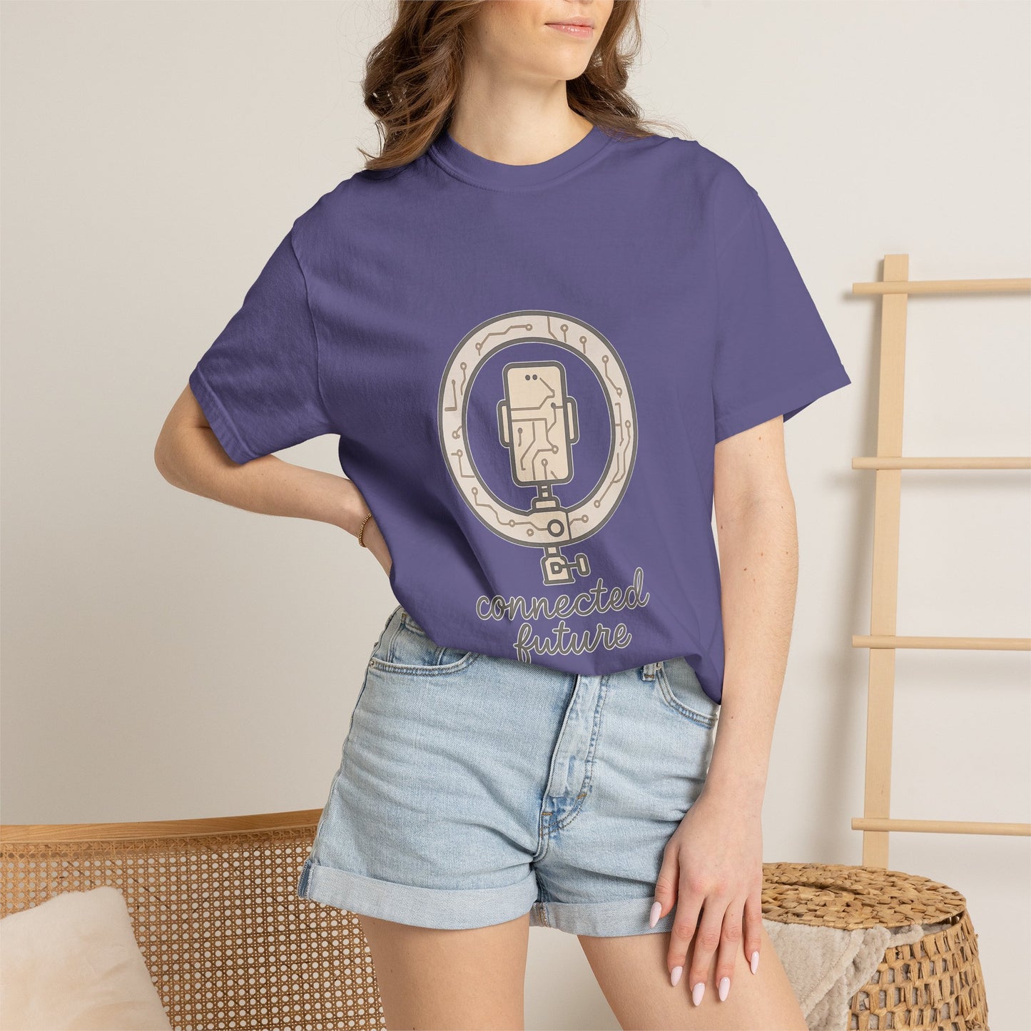 Influencer T-Shirt – Vintage-Wash Comfort Garment-Dyed Tee for Men & Women | Influencer Gift