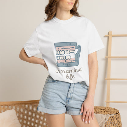 Dentist Unisex T-Shirt – Comfort Colors Garment-Dyed Tee | Minimalist Positive Vibes