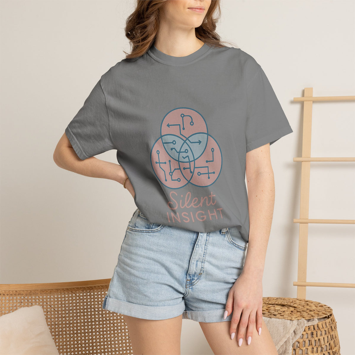 Consultant T-Shirt – Comfort Colors Garment-Dyed Tee | Minimalist Aesthetic Vibes