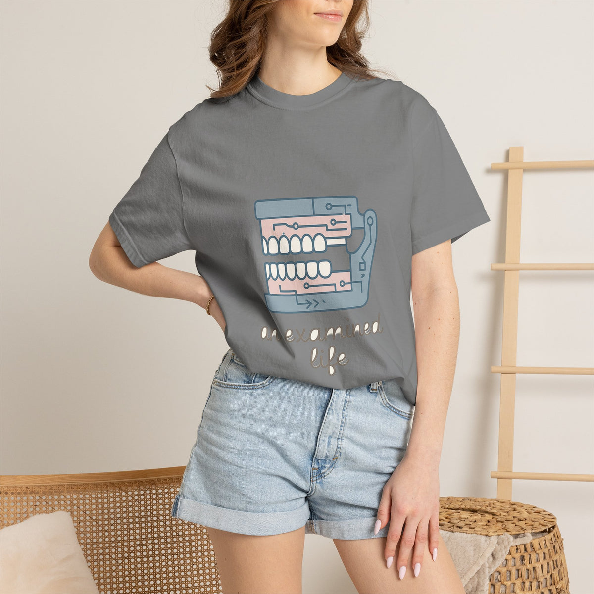 Dentist Unisex T-Shirt – Comfort Colors Garment-Dyed Tee | Minimalist Positive Vibes